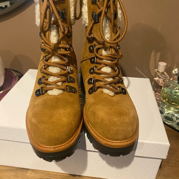 Marc Fisher size 6 boots - Picture 4 of 4